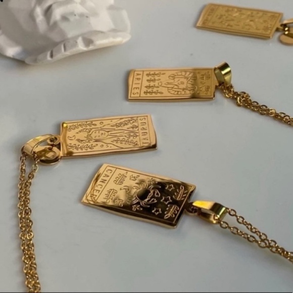 Taurus Tarot Zodiac Symbol In 18k GP Double Sided - Picture 4 of 7